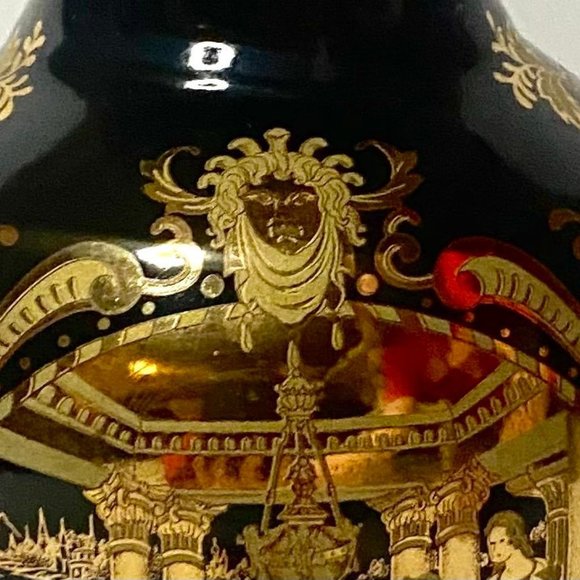 Rare Vintage Satsuma Japanese Vase- Black with Gold Art- Decorative Antique - Picture 4 of 6